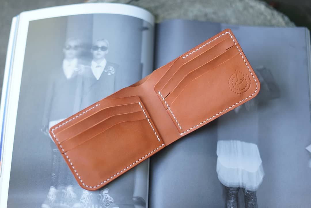 Taro Bifold Wallet - Image 2